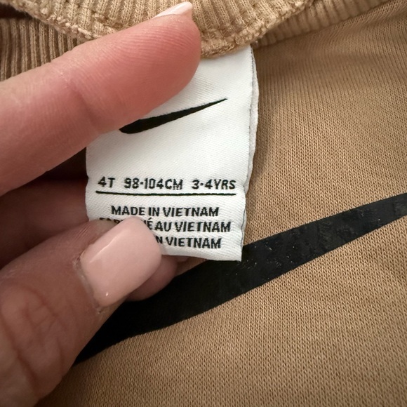 Nike Kids Black and Tan Leggings - Picture 2 of 3